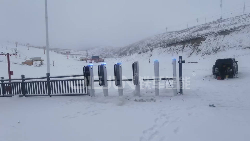 滑雪场作为, 运营顺畅的, 场闸机时