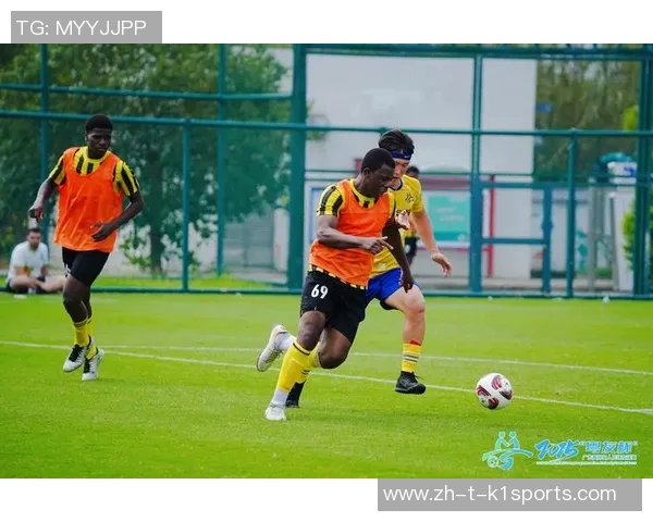 从绿茵赛场到热血动漫看足球球星形象的奇妙渐变之旅